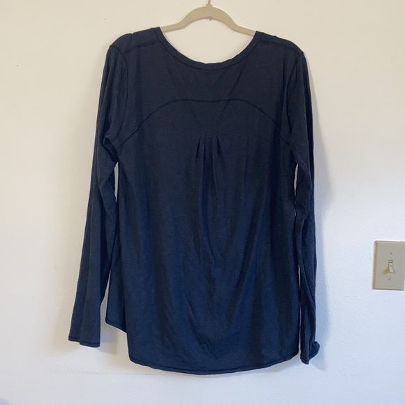 Lululemon Yogi Everyday Long Sleeve Heathered Black Size 8/10 - Picture 4 of 5